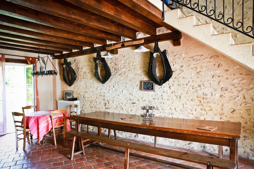 Domaine De La Vallee Aux Pages Bed & Breakfast Paray-Douaville Dış mekan fotoğraf