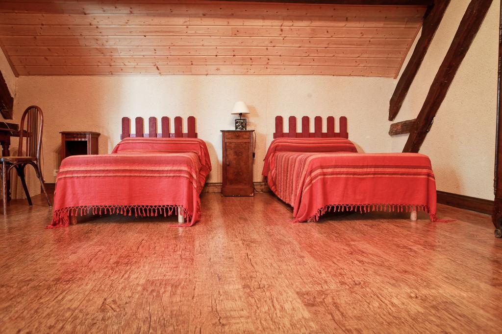 Domaine De La Vallee Aux Pages Bed & Breakfast Paray-Douaville Dış mekan fotoğraf