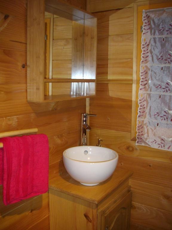 Domaine De La Vallee Aux Pages Bed & Breakfast Paray-Douaville Dış mekan fotoğraf